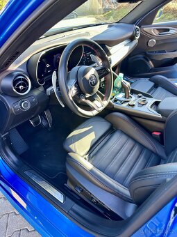 Alfa Romeo Giulia 12/23 Competizione 206kw - 4