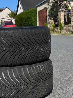 Celoroční pneu Kumho 225/45/ ZR18 95W - 4
