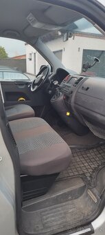 Volkswagen Caravelle - 4