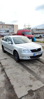 ŠKODA OCTAVIA 1.6 MPI - 4