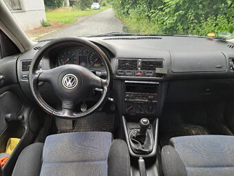 Prodám Golf IV r.v. 1999 - 4