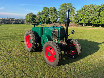 Traktor Lanz Bulldog 25 - 4