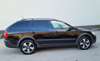 Škoda Octavia Scout 2.0 TDI 103kw 4x4 Individual + WEBASTO - 4