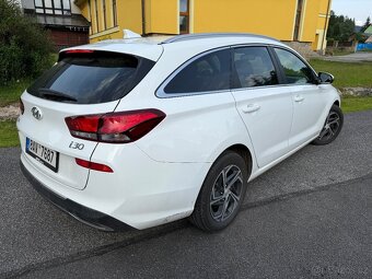 Hyundai i30 1.6 crdi 85kW 2021 - 4