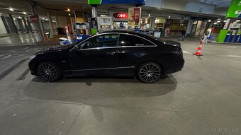 Mercedes-Benz E350 CGI AMG - 4