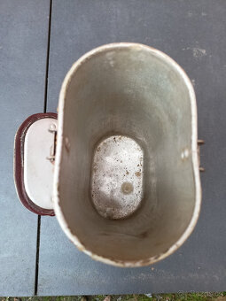 Stará hliníková nádoba - 4