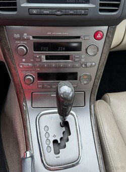 Subaru Legacy Outback 3.0 R - 4