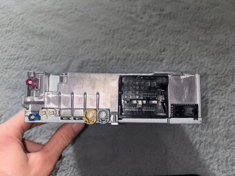 Rádio s jednotkou a orig. rámkem VW MIB2 2DIN - 4