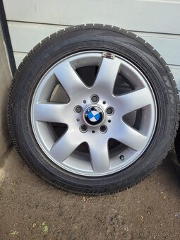 ALU kola BMW 16" vč.zimních pneu - 4