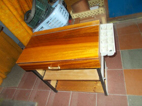 Stolek pracovní - 4