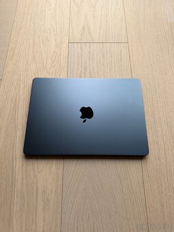 NOVÝ APPLE MACBOOK AIR 13.6” M3/512GB/16GB/BATERIE 100% - 4