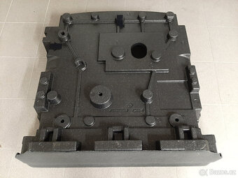 Cadillac XT 5 2018 polystyrenová výplň kufru - 4