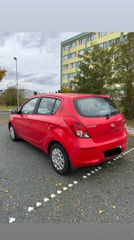Hyundai i20 • 1.2 benzín • 62,5 kW • 2013 • 104 000 km - 4