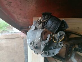 ČZ 125 C Originál víčko nádrže karburátor atd - 4