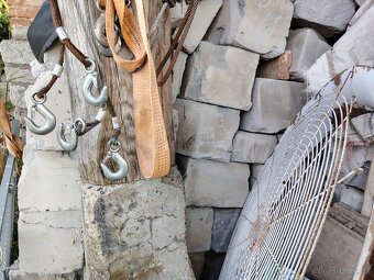 Tvárnice z demolice - 4