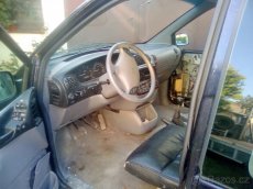 Chrysler voyager 2.5 td - 4