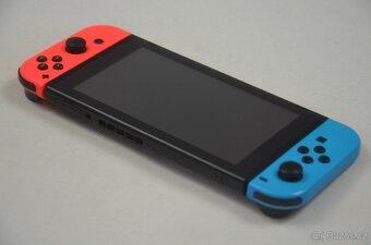 Nintendo Switch - Konzole (TOP) Původně 6990.- Záruka rok - 4