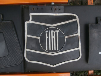 Nepouzite zadni dobove zasterky Fiat (Kusovky) - 4