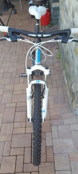 Prodám dámské kolo Supperior Modo 805 Kolo ve velmi dobrém - 4