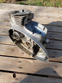 Kartery Jawa 250 - 4