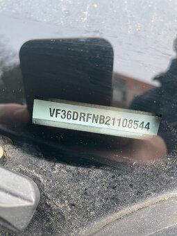 Peugeot 407 sedan rv2004 STK5/25 - 4