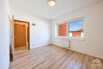 Pronájem ubytovací jednotky 1+kk, 22 m², Kunovice - náměstí - 4