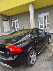 Volvo S60 D5 AWD, 2.4 nafta, 2011 r. v. - 4
