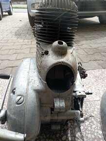 Pérák - 4