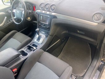 Ford S-MAX 2,0 TDCi,automat,digi klima,park.senzory,nová STK - 4