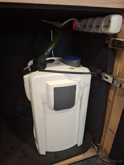 Akvárium 200l, včetně skříně, kompletní technologie a příslu - 4
