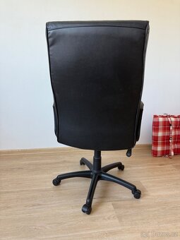 Kožené houpací křeslo k PC - 4