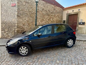 Peugeot 307 1.6HDi 66kw Klima 2.Maj Servis nová STK - 4
