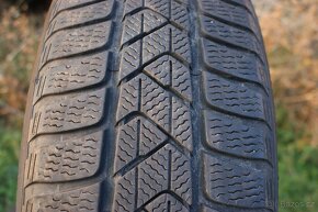 4ks zimních pneu PIRELLI 205/60R17 WINTER SOTTOZERO 3 93H - 4