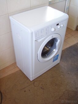 Úzká pračka INDESIT - 4