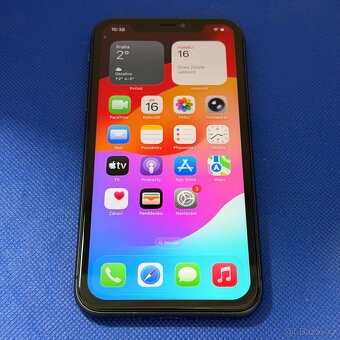 iPhone 11 64GB Black, 1 rok záruka - 4