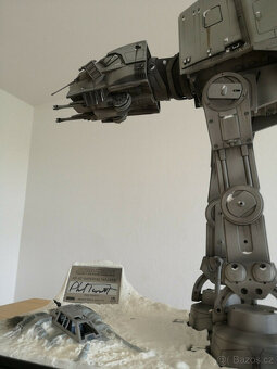 Mistrovské repliky Star Wars AT-AT, limitovaná edice, akrylo - 4