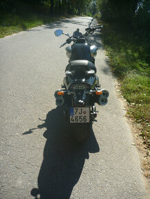 YAMAHA Vmax 1700 - 4