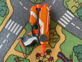 Nerf FIRESTRIKE elite - 4