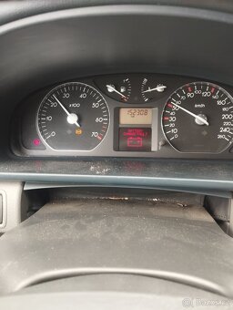 Renault Laguna 2.0i - 4