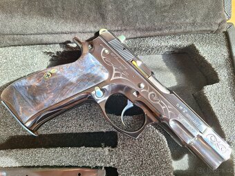 Pistole CZ 75 B 40th Anniversary nesehnatelná - 4