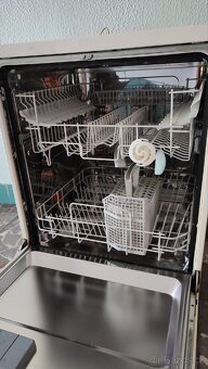 Myčka na nádobí AEG - 4
