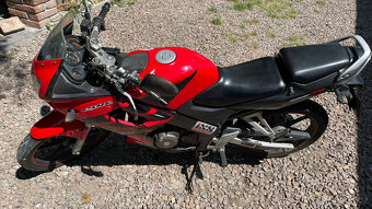 CBR 125R 2004 - 4