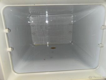 Lednice s mrazákem Electrolux – funkční, kompaktní rozměry - 4