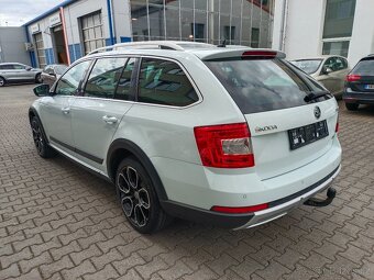Škoda Octavia 3 Combi Scout 2.0TDI 135kW 4x4 DSG 110tkm - 4