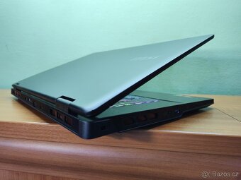 Obří 18" Msi,RTX-5070 Mux,R-9,QHD+,1TB-Záruka - 4