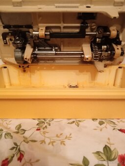 Veritas_šicí stroj_bez dalších nákladů - 4