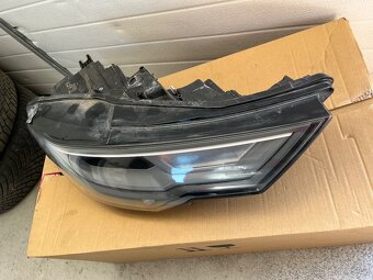 Audi a6 svetlo 4k0 941 034 - 4