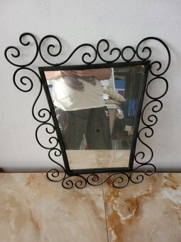 Dobové kované zrcadlo - 4