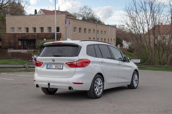 BMW 220i grandtourer - 4