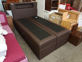 Luxusní postel Boxspringbett s osvětlenou poličkou - 4